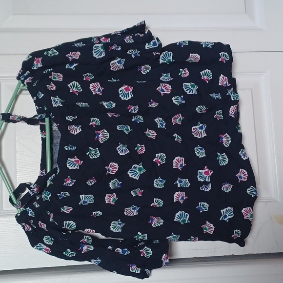 Size 10-12 Dark Blue Shell 🐚 Half Sleeve Beach Shirt - Picture 2 of 2